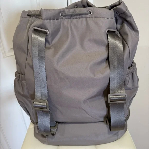 Beyond Yoga | Bags | Nwt Beyond Yoga Convertible Gym Bag  display picture 2